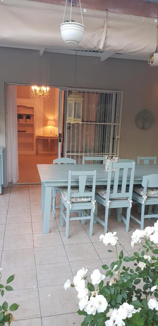 Mulberry Place Cradock Luaran gambar